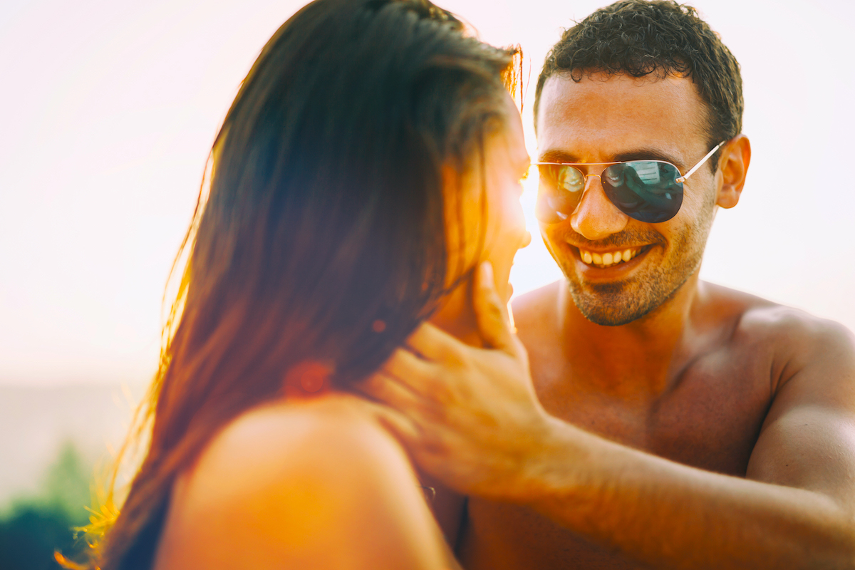 3 „Bad Boy“ Mindsets, um Frauen verrückt nach dir zu machen